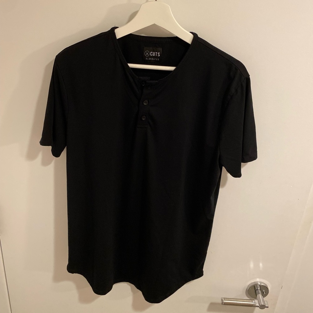 Cuts Clothing Black Short Sleeve Tee